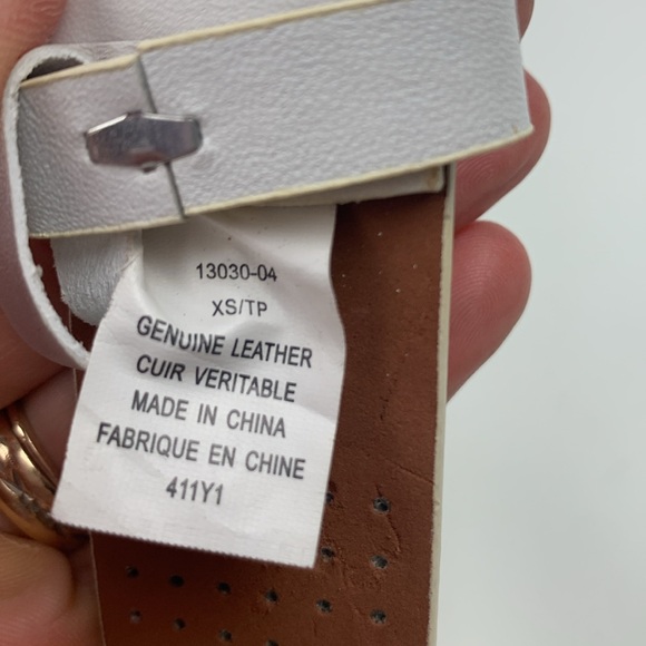 Nike White leather perforated Belt with Silver Swoosh Buckle Adjustable XS NEW main image 9